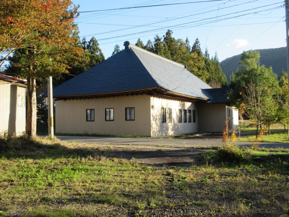民泊くま - 絵画と音楽の宿 Inawashiro Exterior photo
