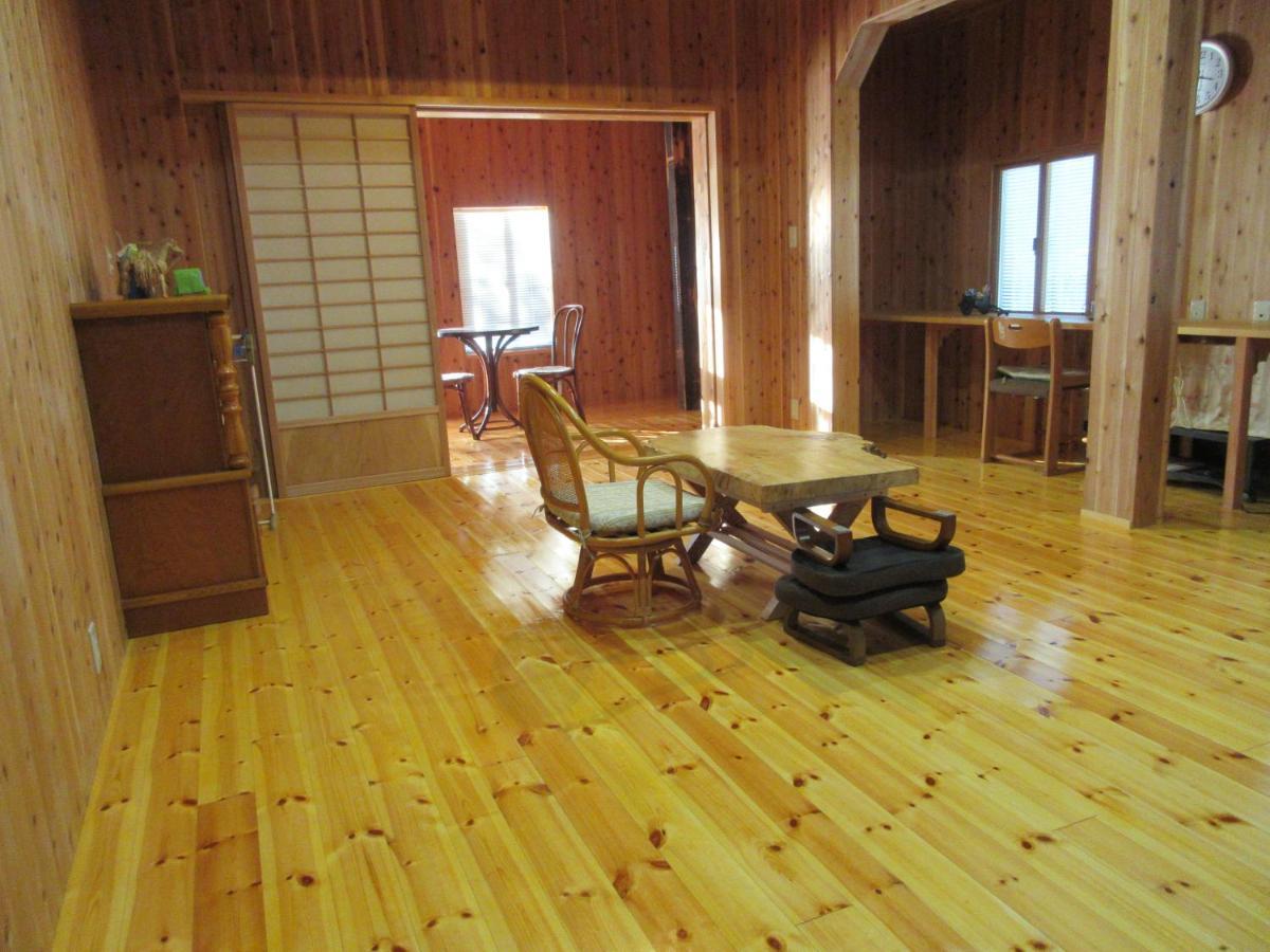 民泊くま - 絵画と音楽の宿 Inawashiro Exterior photo